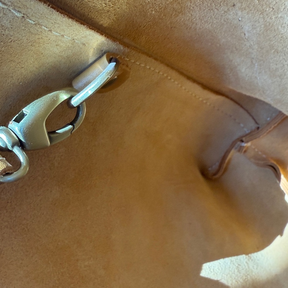 Portland Leather mini Crossbody, sunflower yellow - Picture 4 of 8